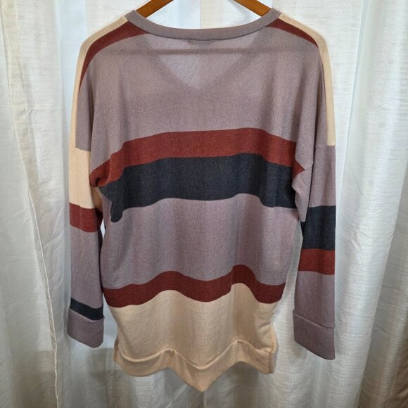 Heimish USA Women's Long-sleeved V Neck Sweater with Pockets Size Large - Picture 2 of 7